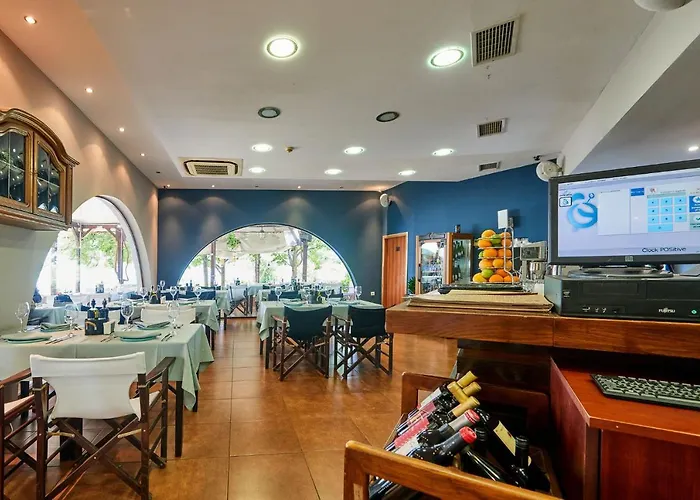 Fara - Marina Cape אהלוי